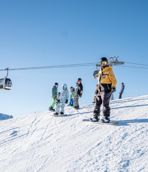 Group of skiers